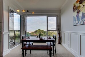 Room - Nedonna Views (Rockaway Beach)