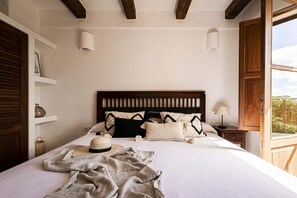 5 soverom, safe på rommet, strykejern/-brett og wi-fi (inkludert)