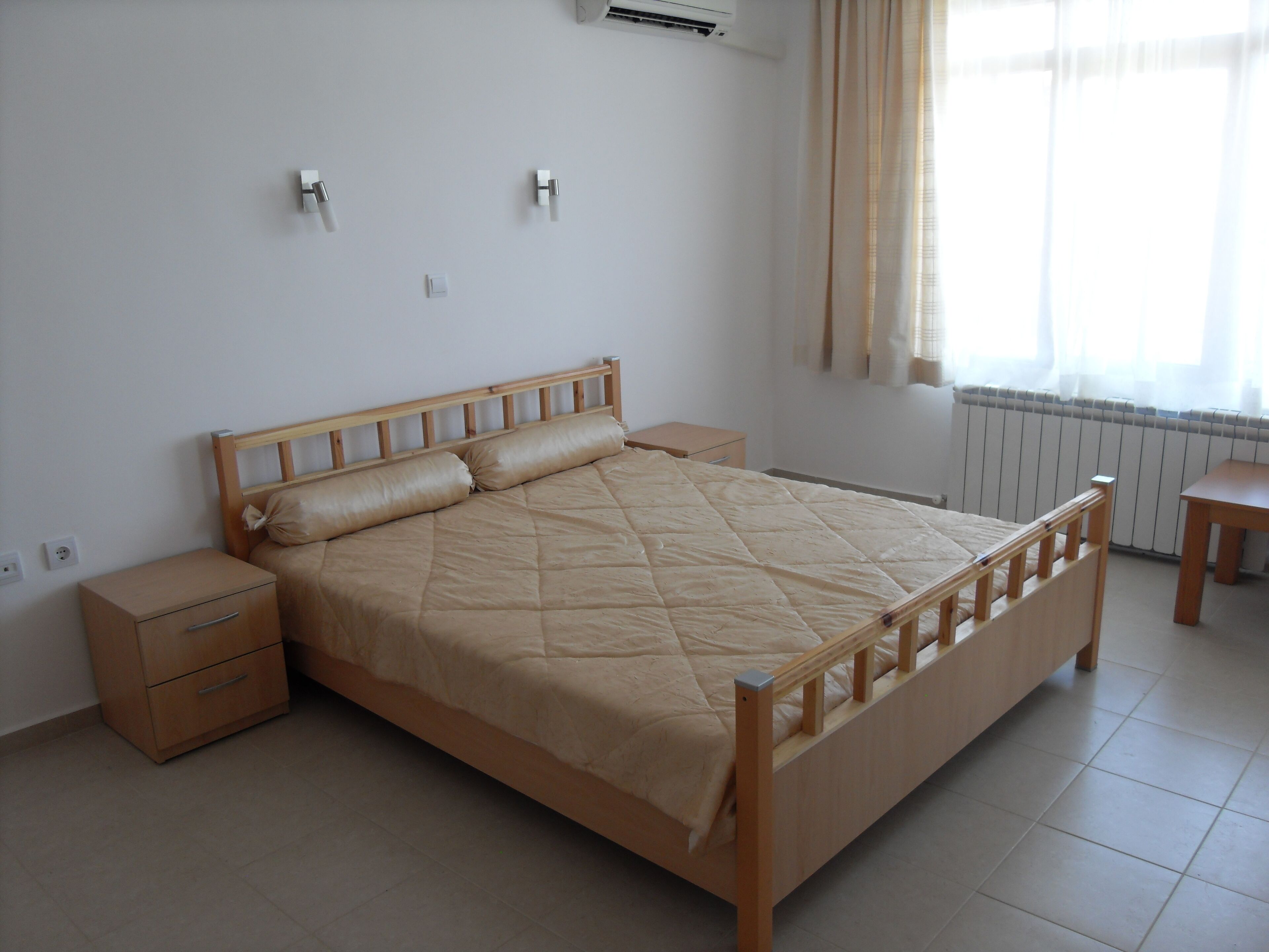 4 soverom, safe på rommet, strykejern/-brett og reiseseng for barn