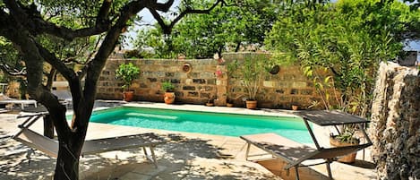 Piscine extérieure