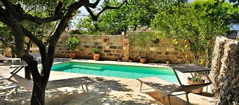 Salento 1700 Villa, pool, tæt ved havet, tilbyder en intim og romantisk atmosfære