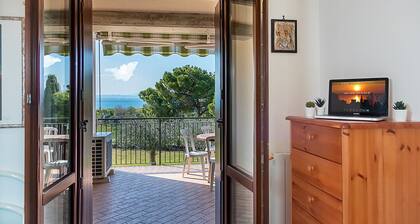 Regarda - apartment "Eden 1" with terrace with lake view and barbecue