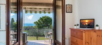 Regarda - apartment "Eden 1" with terrace with lake view and barbecue