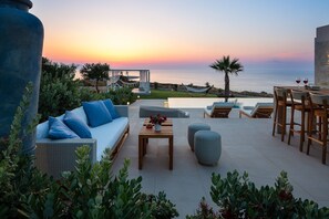 Outdoor dining - Elias Villa - Four Bedroom Villa, Sleeps 10 (Kalathas)
