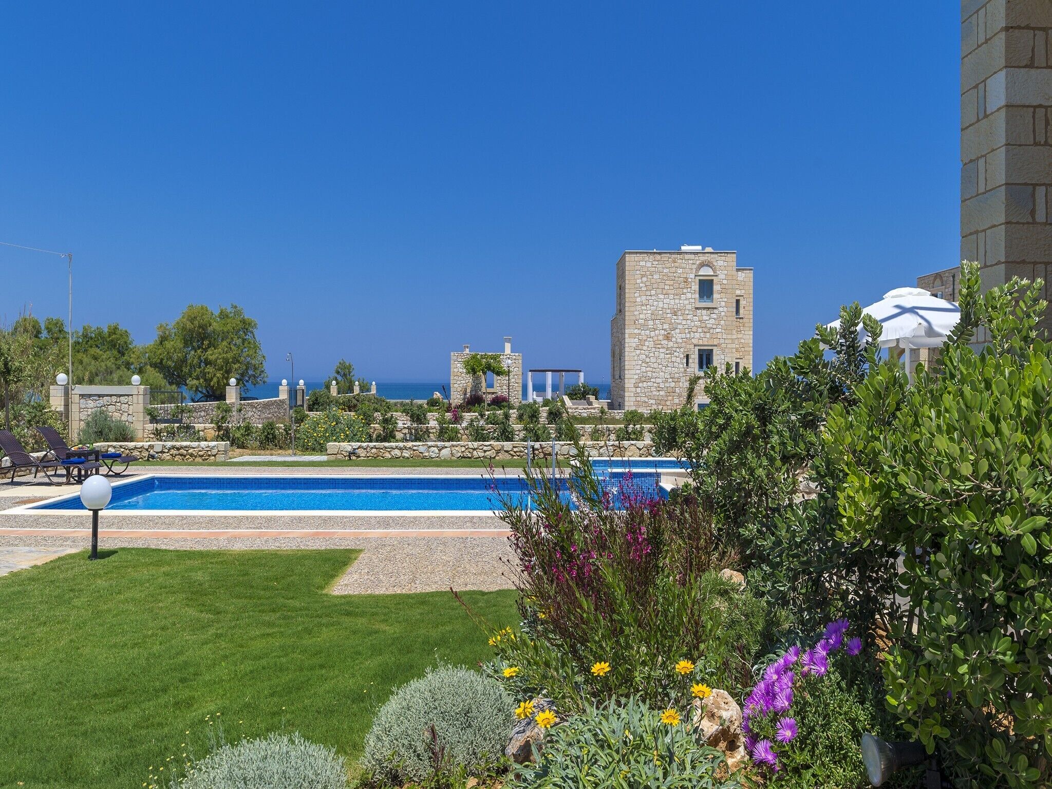 Alberca al aire libre 