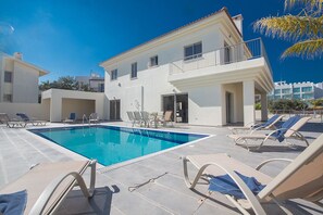 Pool - Villa Layla, Lovely 4BDR Protaras Villa with Private Pool, Close to the Beach (Protaras)