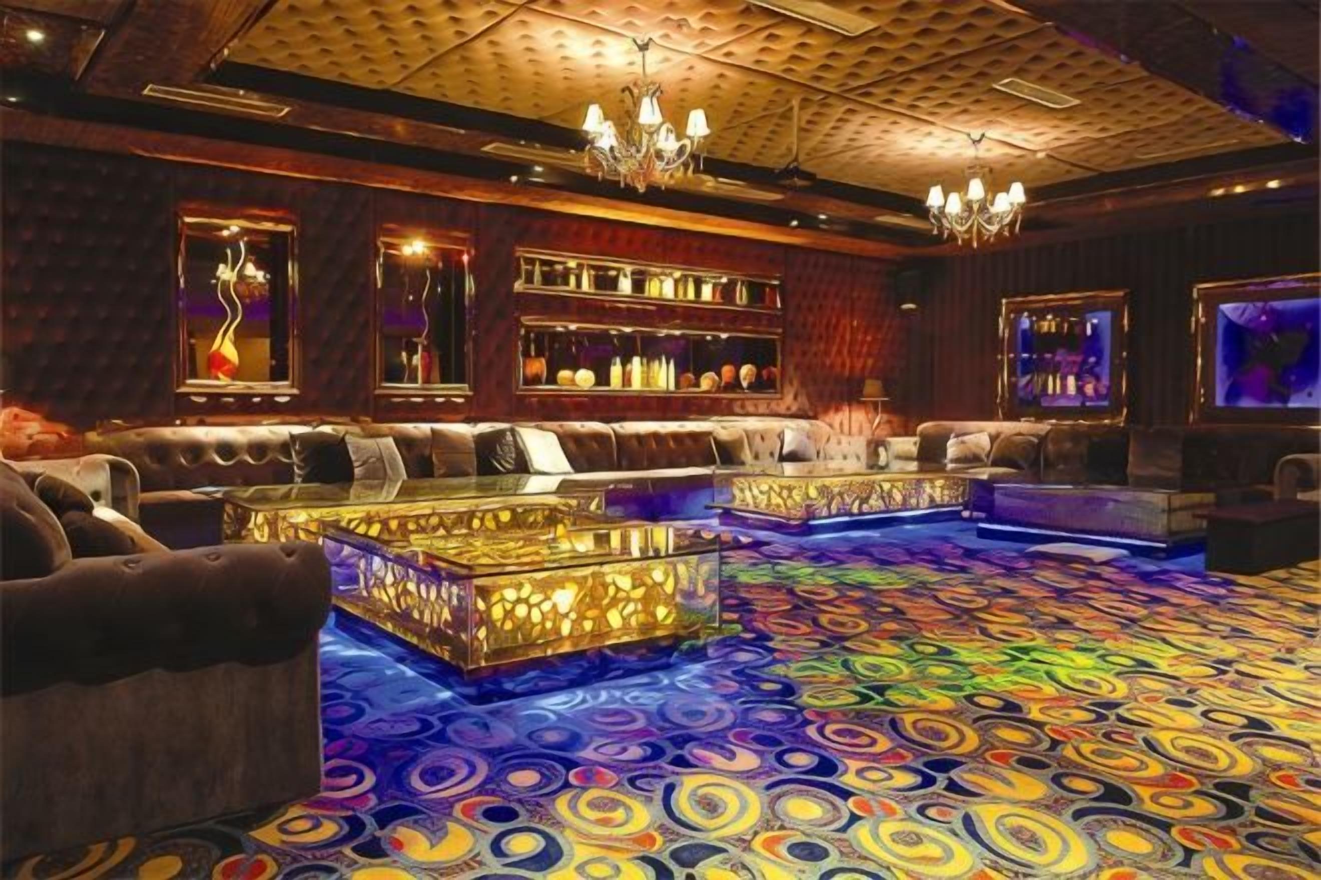 Bar (trong khuôn viên)
