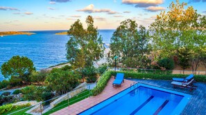 Piscine extérieure, piscine chauffée