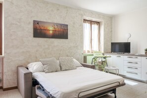 1 quarto, cofres nos quartos, Wi-Fi de cortesia, roupa de cama