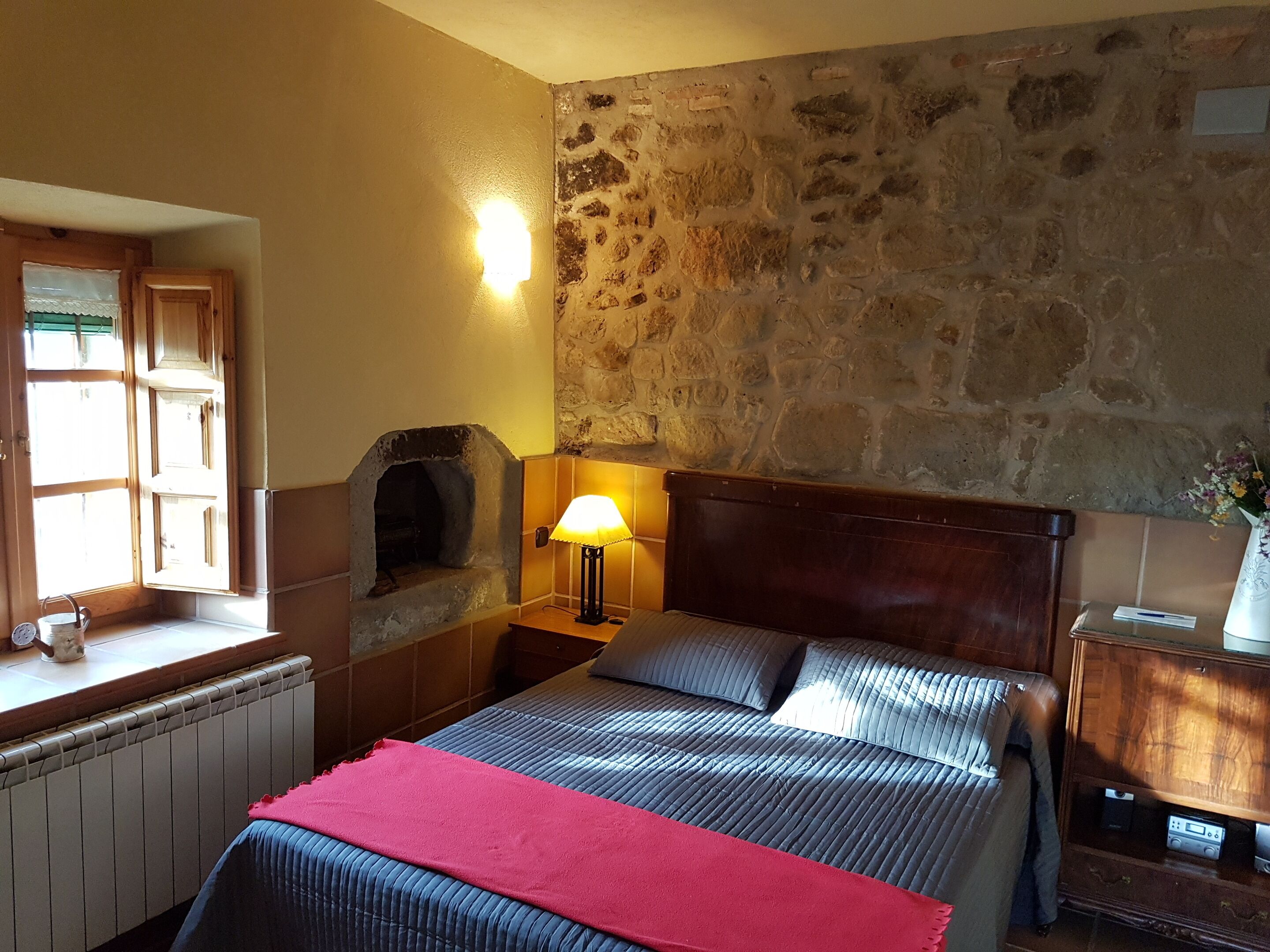 Casa Rural Cal Viudet Vell for 10 people with Private Pool