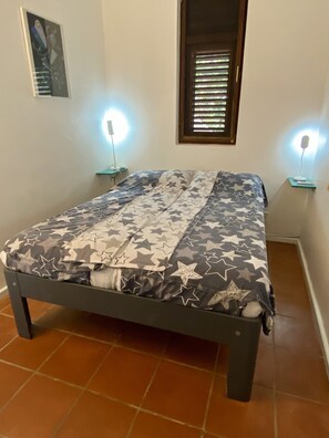 2 Schlafzimmer, Zimmersafe, Schreibtisch, kostenloses WLAN