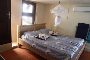 2 chambres, coffres-forts dans les chambres, bureau, Wi-Fi gratuit