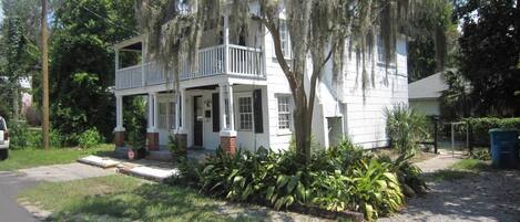 House, Multiple Beds (Historical Downtown Home - Near Parri) | Front of property