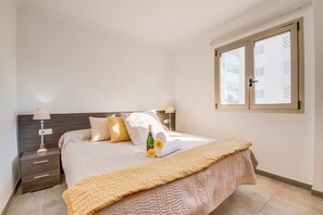 2 Schlafzimmer, Bügeleisen/Bügelbrett, kostenloses WLAN, Bettwäsche