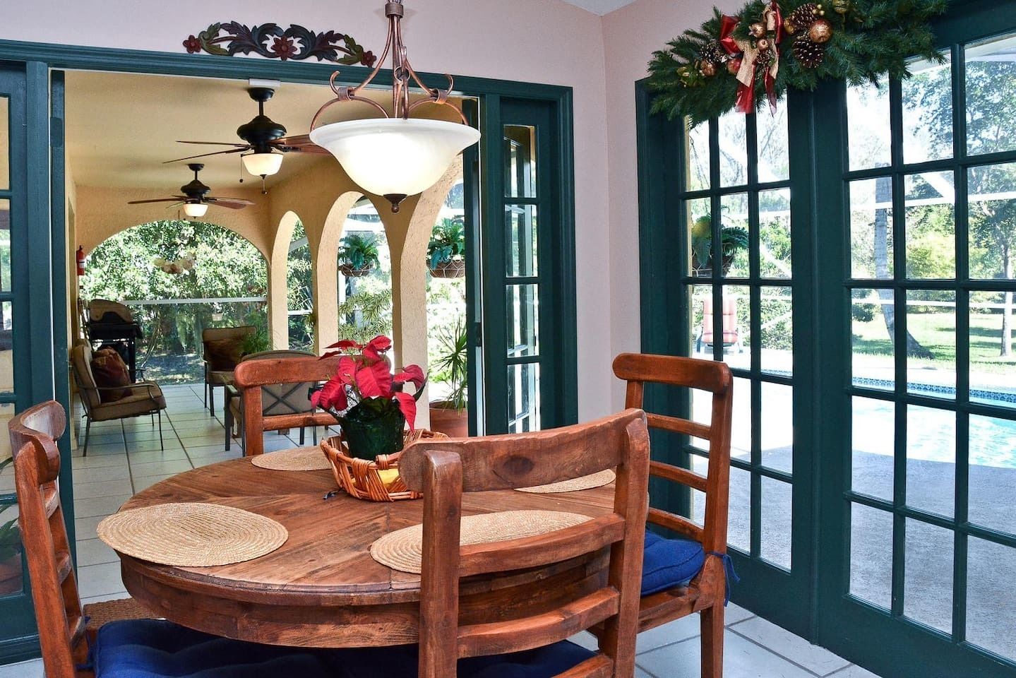 House, Multiple Beds (JUPITER * POOL*TIKI HUT*3 WATERFALLS*) | In-room dining