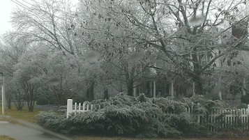 Chalet, Multiple Beds (7 BR Manor Near Appomattox and Lynchb) | Front of property
