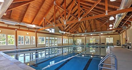 Seabrook Condo With Serene Views