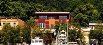 Downtown Condo With Lake & BAY Views