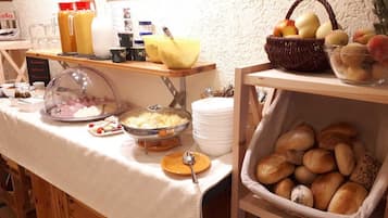 Tägliches inbegriffenes Frühstücksbuffet