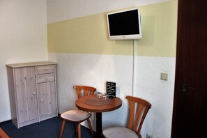 Double Room | Room amenity