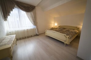 3 chambres, fer et planche Ă repasser, lit parapluie, Wi-Fi gratuit