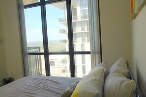 Huoneisto, 1 keskisuuri parisänky (5-STAR DOWNTOWN PENTHOUSE SKYLOFT! - ) | 1 makuuhuone