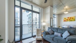 Apartment, 1 Queen-Bett (5-STAR DOWNTOWN PENTHOUSE SKYLOFT! - )