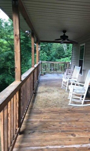 Cabin, Multiple Beds (Comfy mountain home near EVERYTHING y) | Porch - Comfortable Mountain Home near Everything yet Private (Hendersonville)