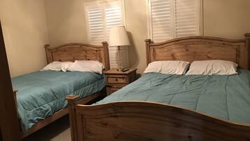 Rumah, Beberapa Tempat Tidur (Family friendly lake house located at) | 4 kamar tidur