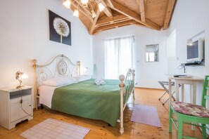 4 Schlafzimmer, Bügeleisen/Bügelbrett, Reisekinderbett, kostenloses WLAN