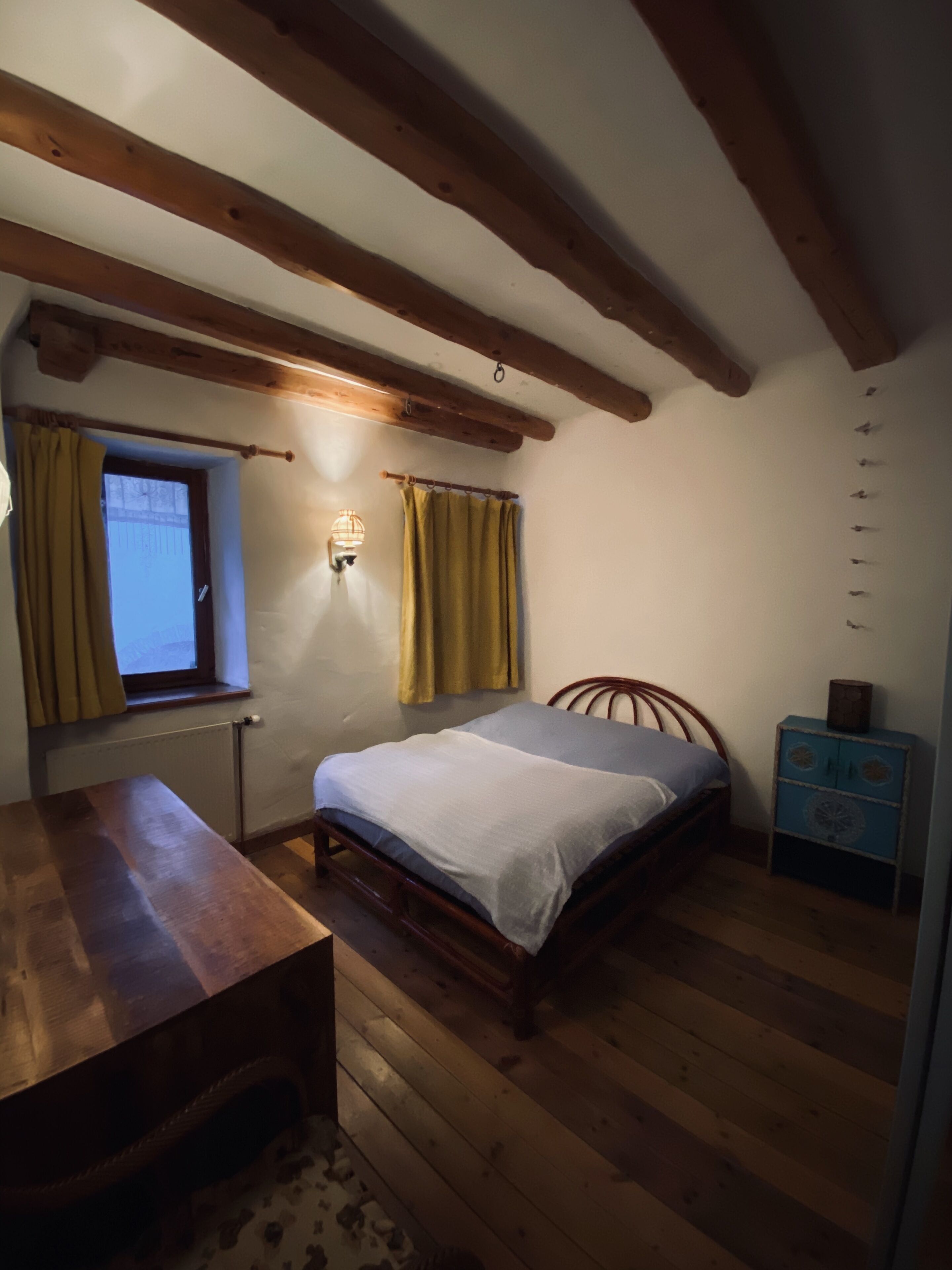 Individual cabin for renting winter sports.