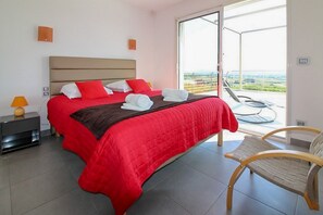 5 bedrooms, iron/ironing board, travel cot, free WiFi