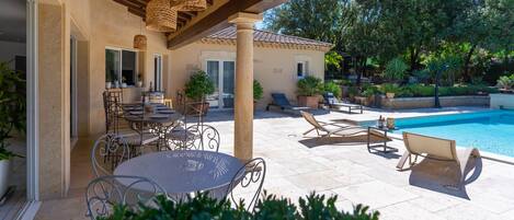 屋外プール、温水プール