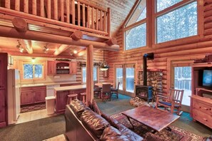 TV, fireplace, DVD player