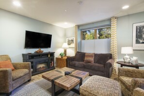 TV, peis og stereoanlegg