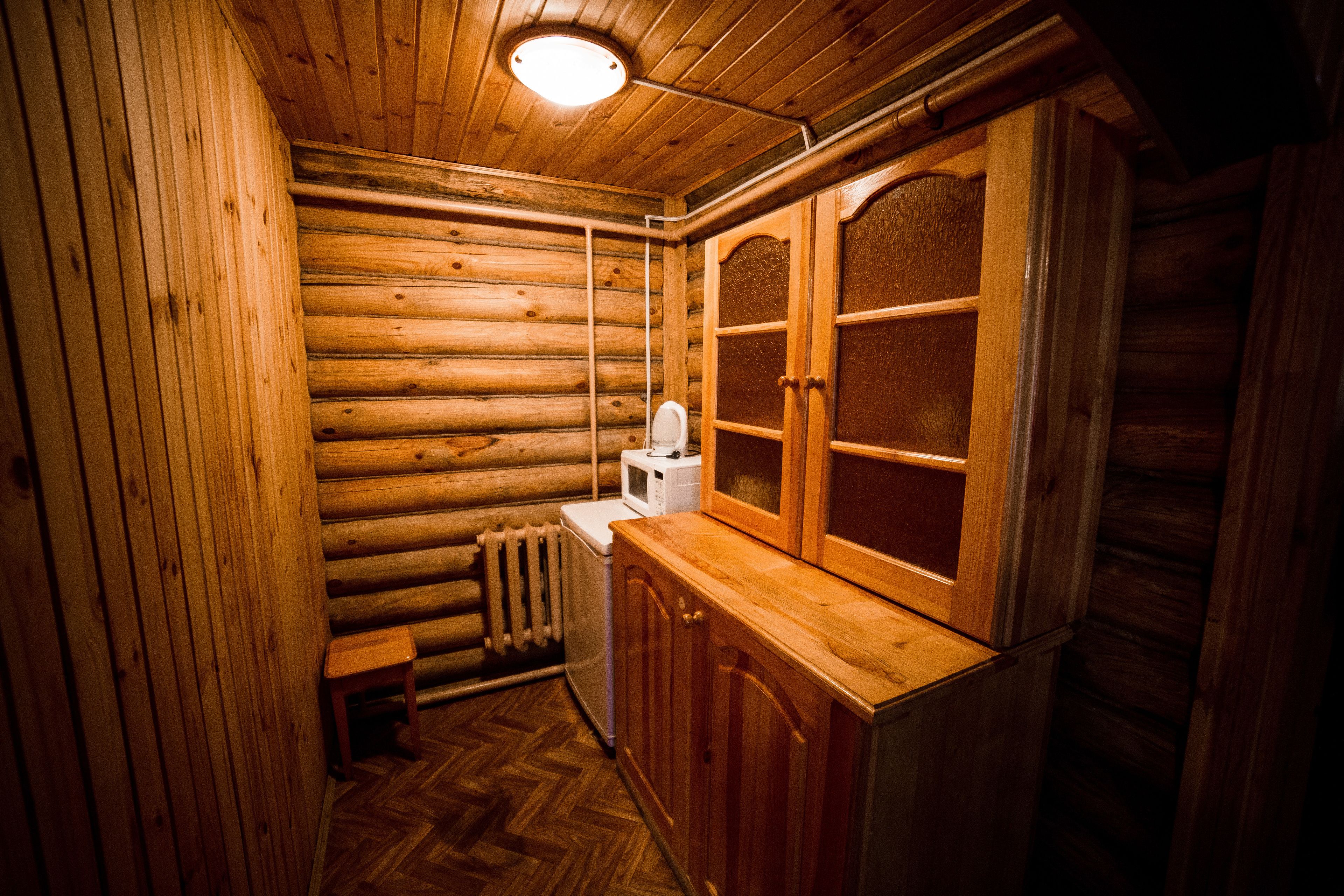 Yksilöllisesti sisustettu, yksilöllisesti kalustettu