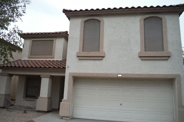 Great Avondale Home waiting for you!