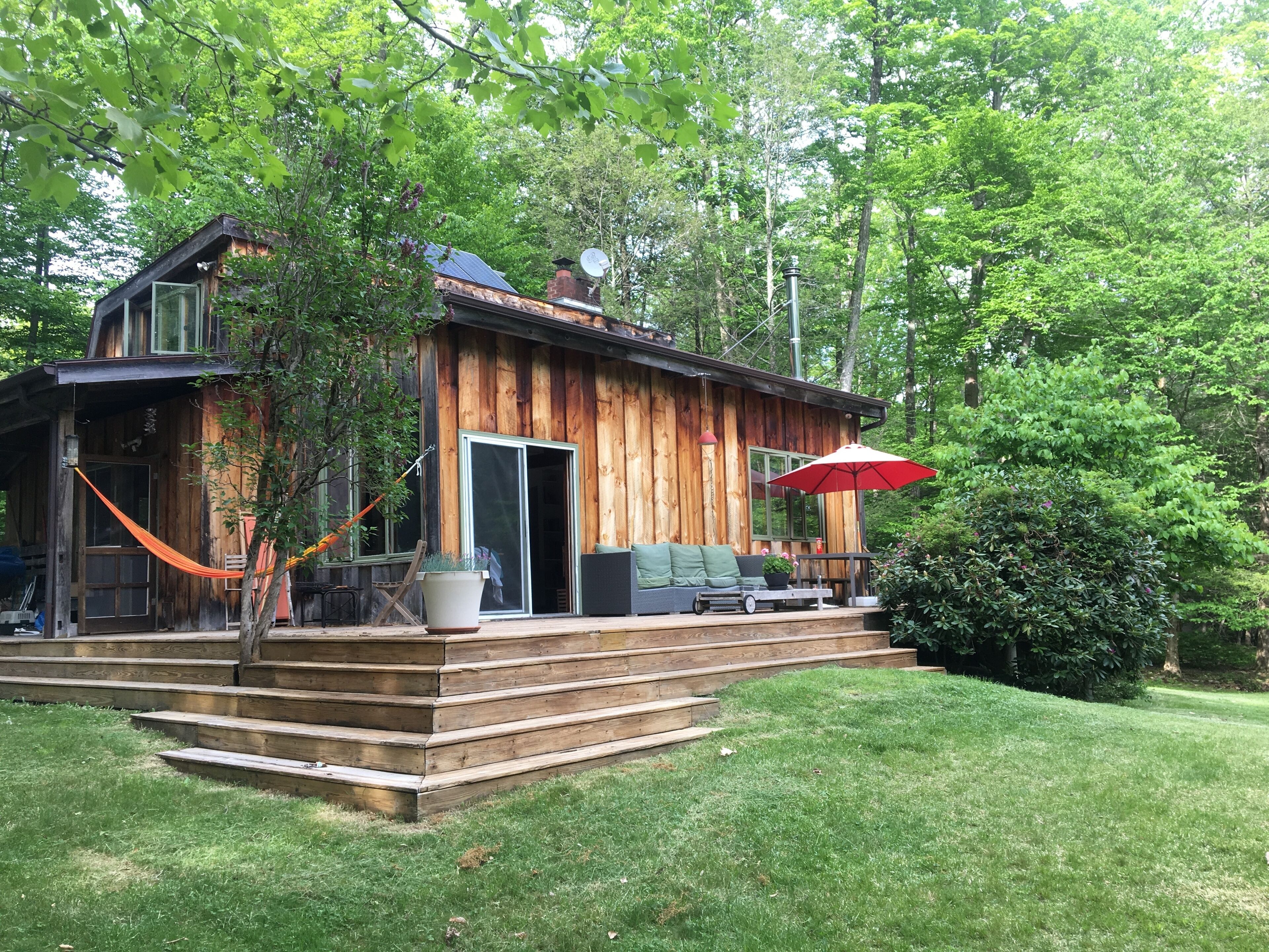 Stylish & Secluded Woodstock Country Home With Pool - Prime Location