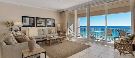 Smart-tv en een tafeltennistafel