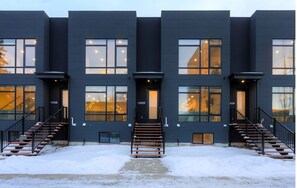 Front of property - New Luxury Townhome 27 (Edmonton)