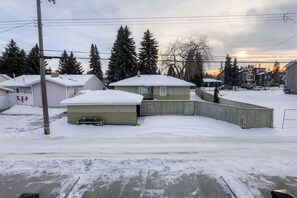 Balcony - New Luxury Townhome 27 (Edmonton)
