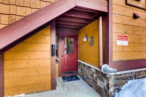 Exterior detail - The Motherlode – Steps to Main Street and The Peak 9 Village with Communal Pool & Hot Tub (Breckenridge)