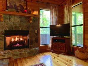 Interior - Dancing Bear Your Honeymoon Cabin with Hot Tub in the Woods (Blairsville)