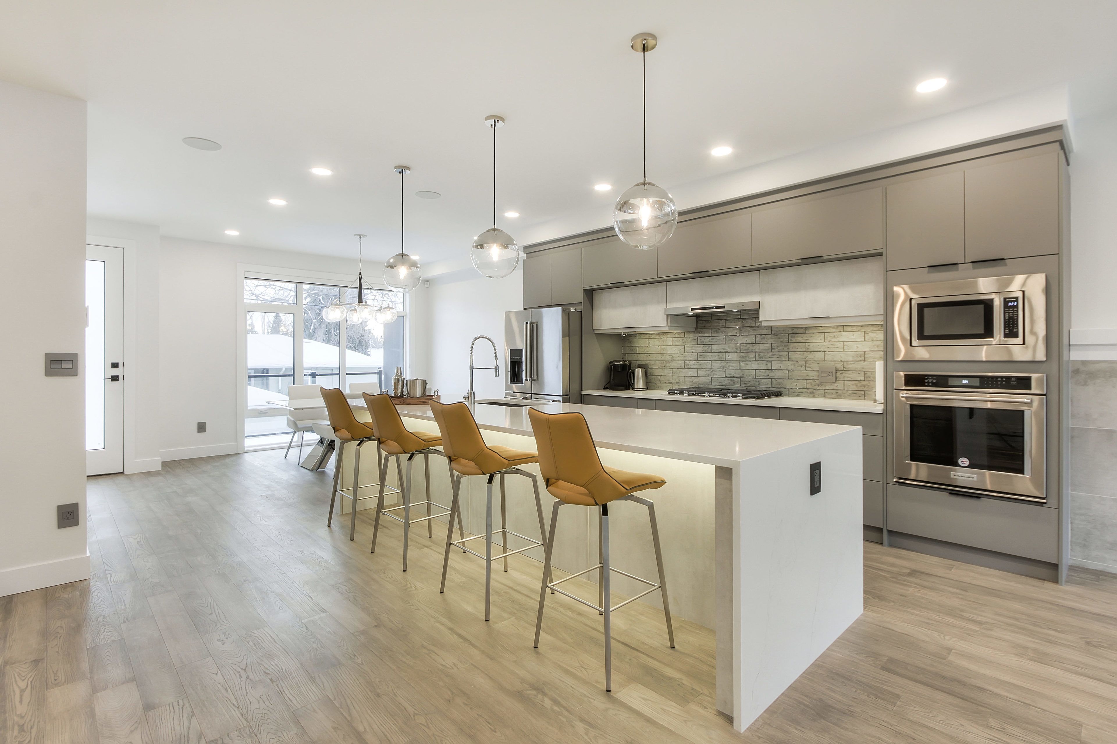 Luxury House, Multiple Beds, Non Smoking | Private kitchen | Full-sized fridge, microwave, oven, stovetop