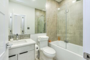 Maison Luxe, plusieurs lits, non-fumeur | Salle de bain