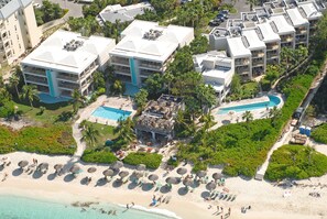 Exterior - Stunning 2 bedroom 2100 sq ft, directly on Grace Bay Beach! (Providenciales)