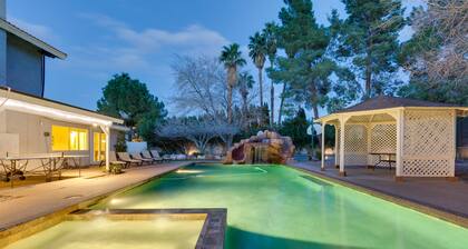 Familienfreundlich 3500 Sq Ft 5 Bed 4. 5 Bad Pool, Spa, 2 Meilen von Streifen