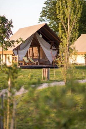 Luxury Tent, Private Bathroom | Living area