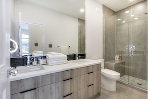 Bathroom - New Luxury Townhome 29 (Edmonton)