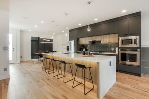 Private kitchen - New Luxury Townhome 29 (Edmonton)